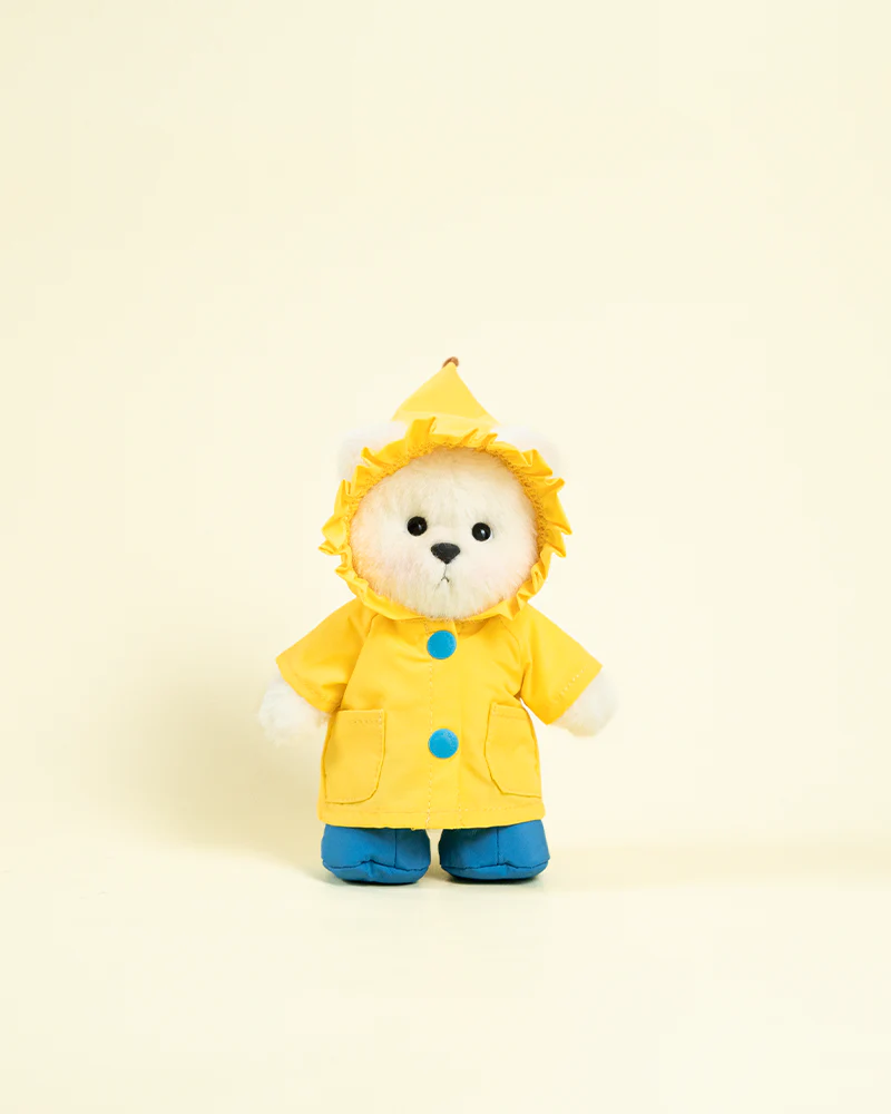 Yellow Raincoat with Keychain - Outfit (15cm)