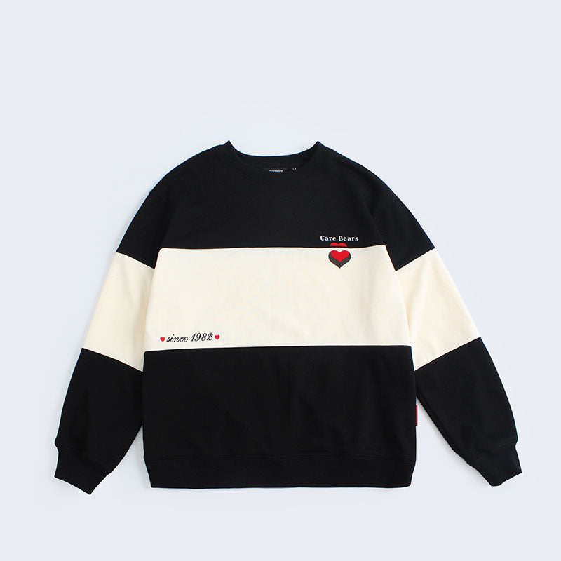 “Classic Heart Stripe Emblem” Sweatshirt - Black (XL)