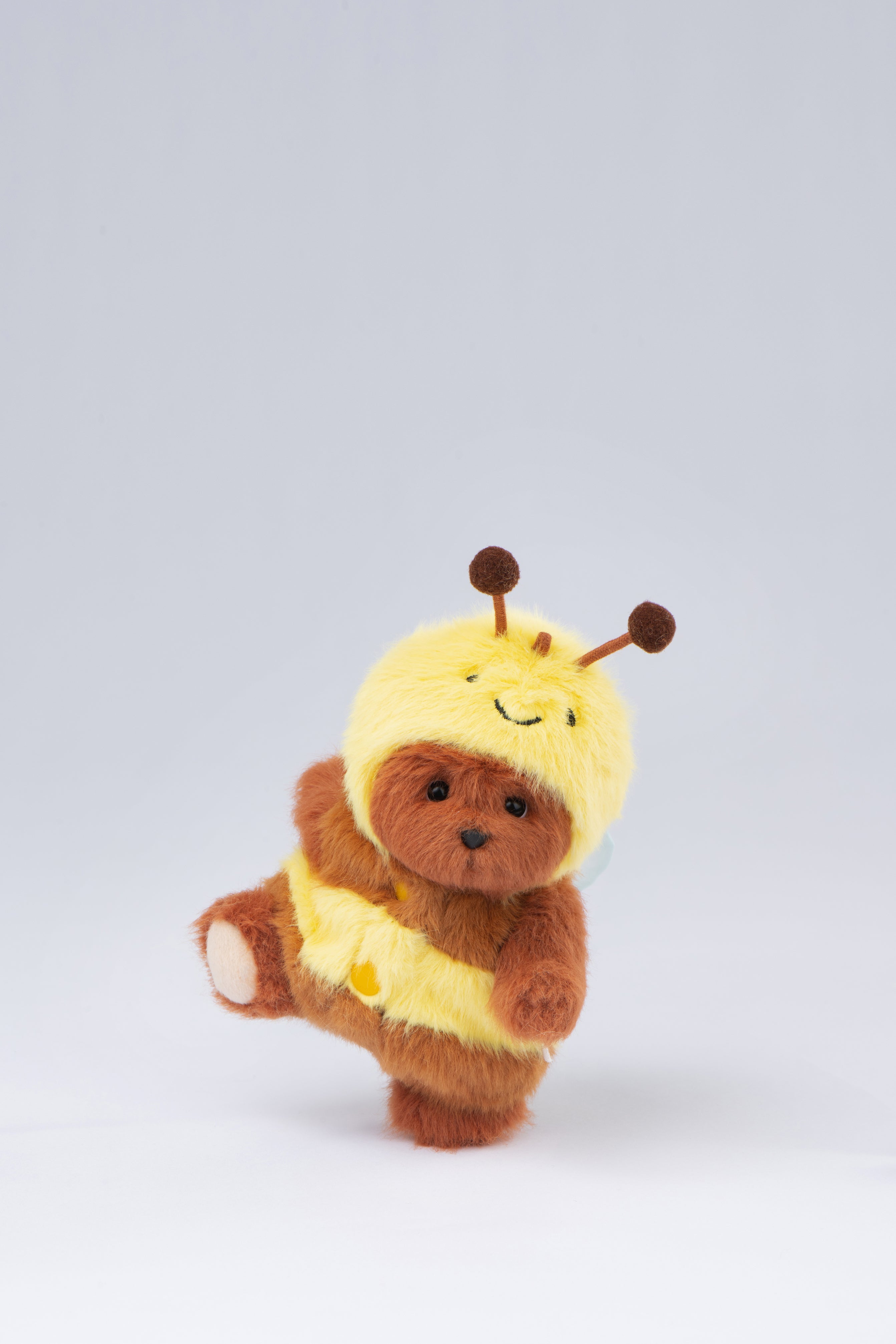 Lina Bear Honeybee with Keychain - Chestnut (15cm)