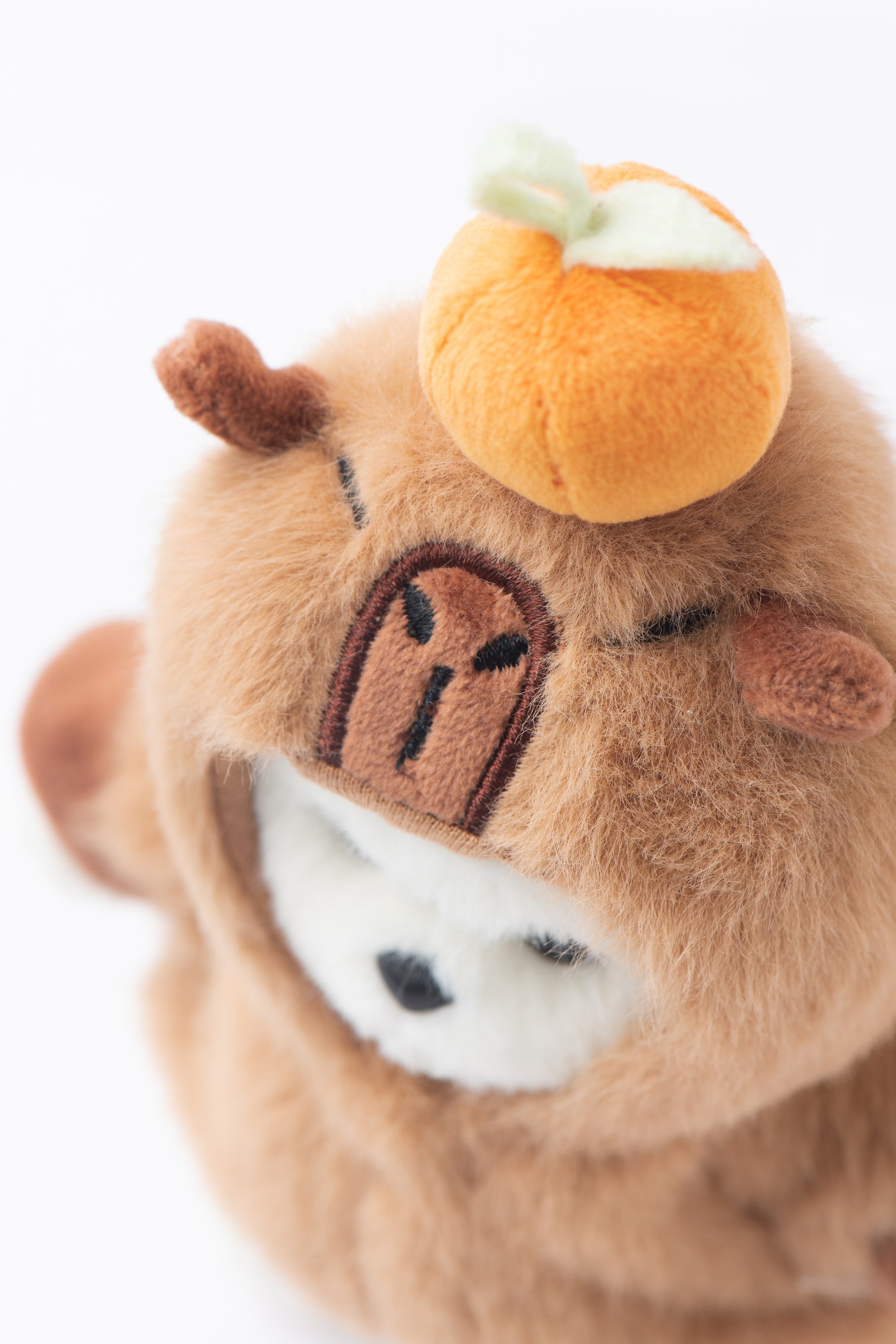Lina Bear Brown Capybara with Keychain - White (15cm)