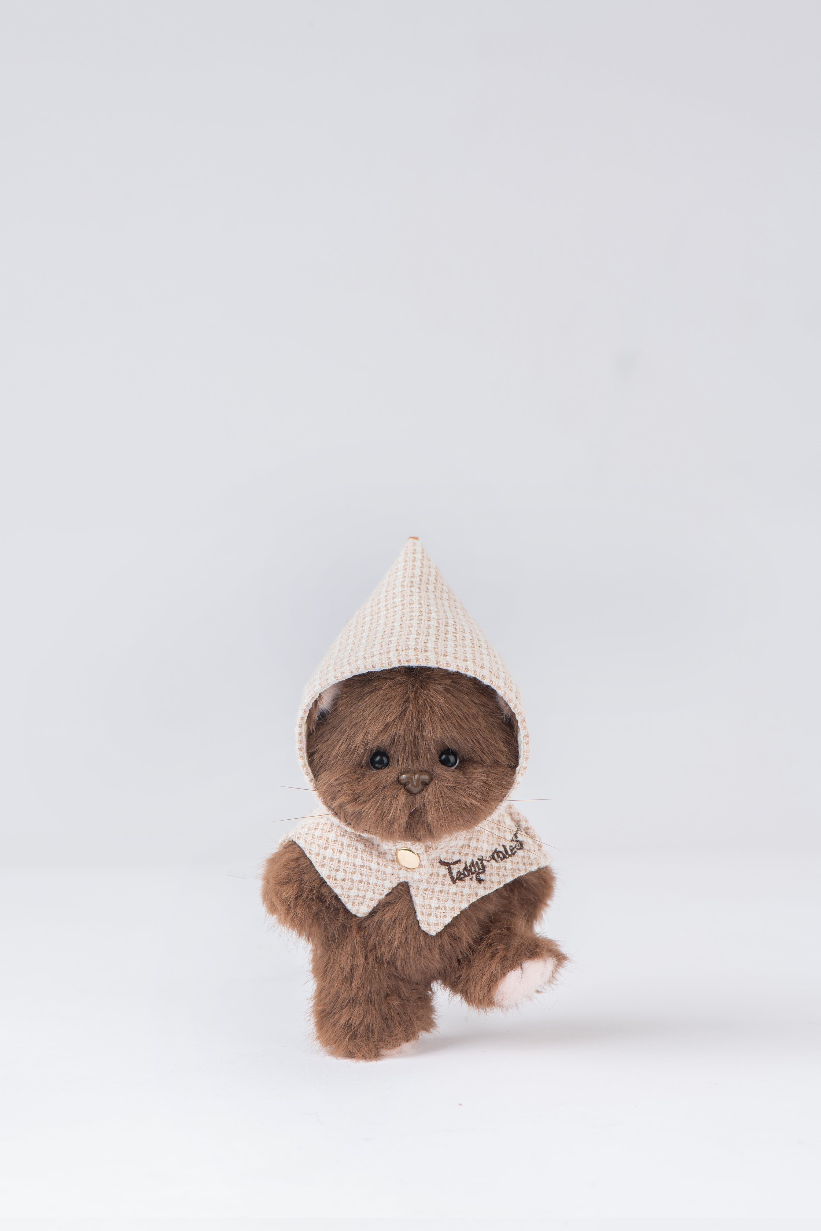 Lina Meow Khaki Cloak with Keychain - Tiramisu Brown (12cm)