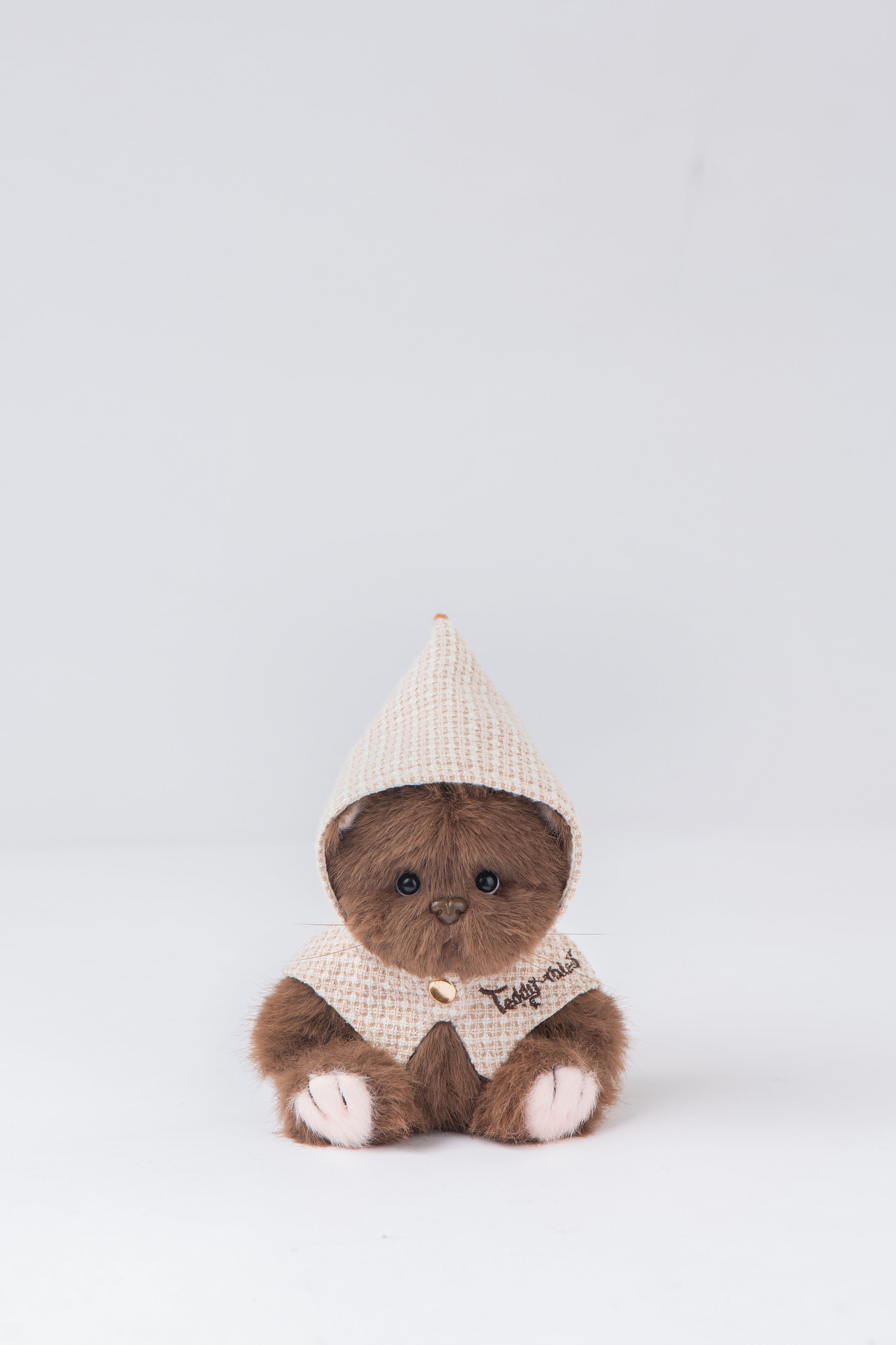 Lina Meow Khaki Cloak with Keychain - Tiramisu Brown (12cm)