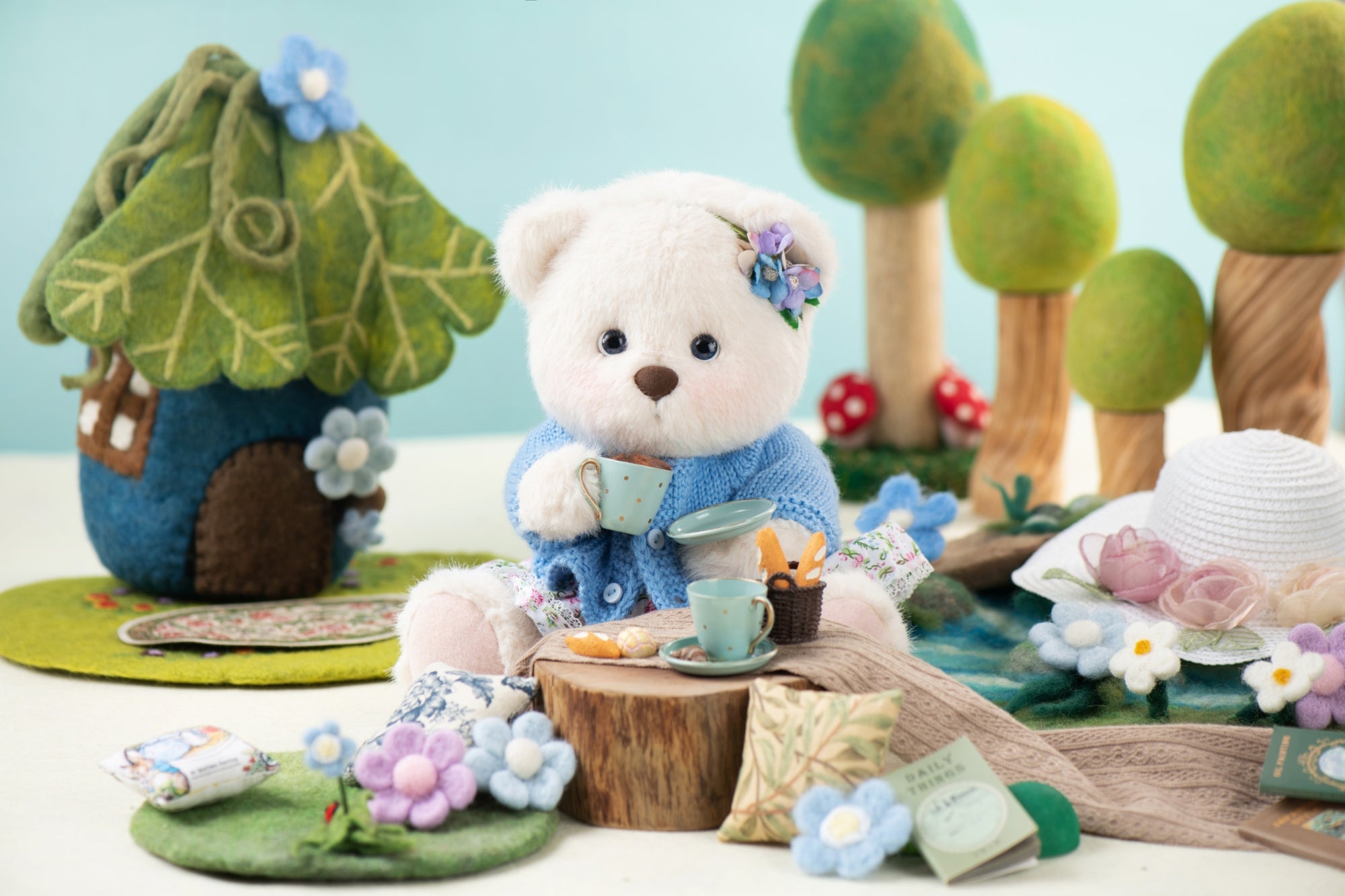Lina Bear Nezabudka Forget-Me-Not (30cm)