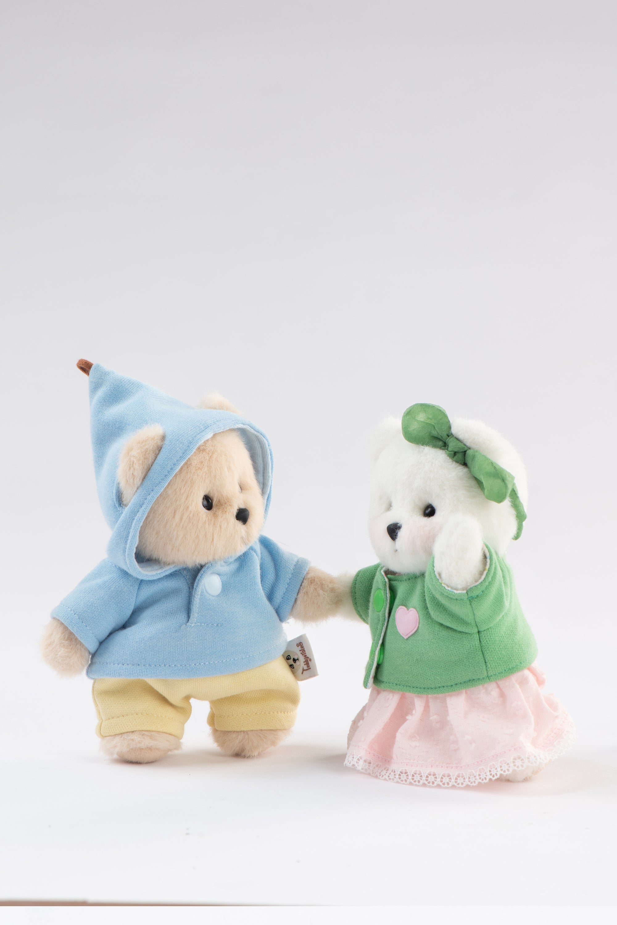 Lina Bear Everest with Keychain - Milk Tea (15cm)