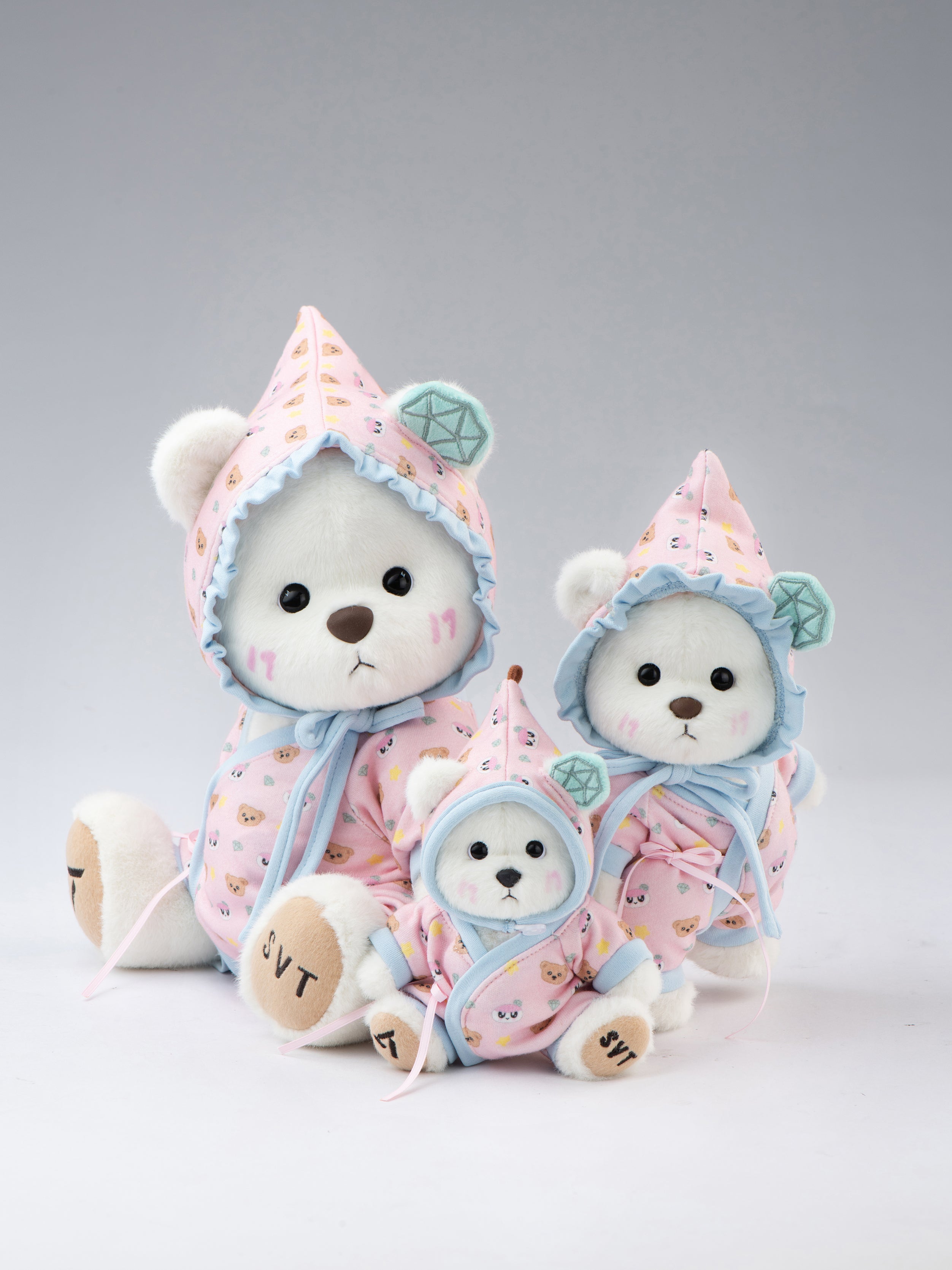 TeddyTales x SEVENTEEN BONGBONG Bear Pink Carat Babysuit with Keychain (15cm)